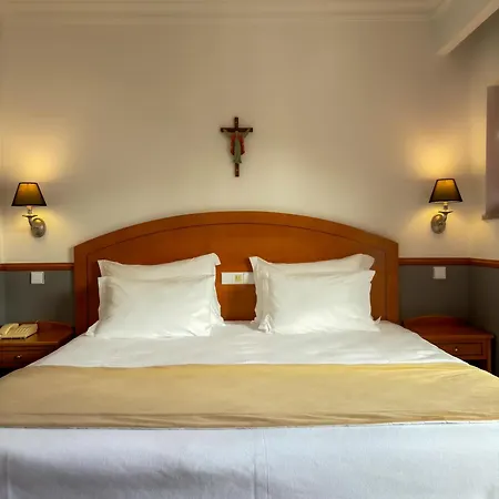 Santo Amaro - Sa Otel Fátima